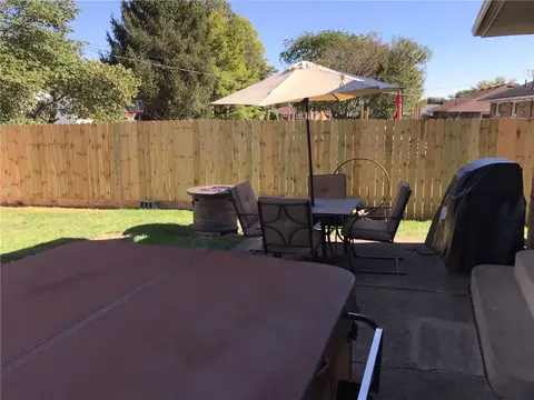 4230 Camelot Dr, Springfield, OH 45503 photo 28