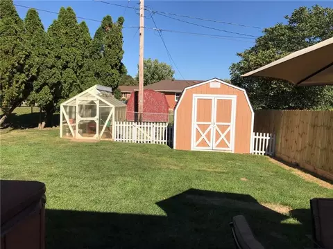 4230 Camelot Dr, Springfield, OH 45503 photo 25