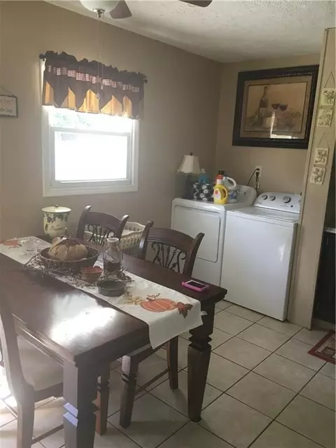 1715 Tarimore Dr, Springfield, OH 45506 photo 7