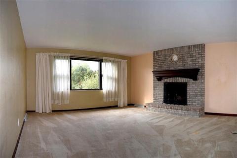 301 Holiday Dr, Springfield, OH 45505 photo 5
