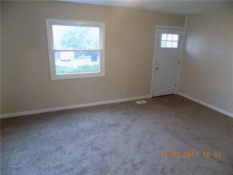1363 Maryland Ave, Springfield, OH 45505 photo 2