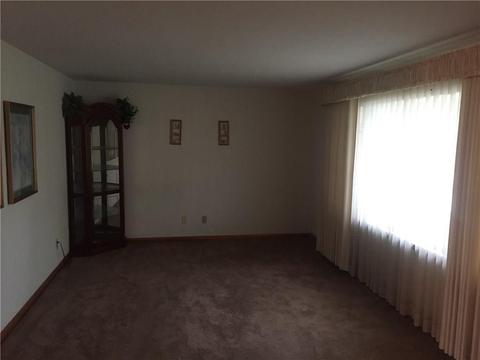 1435 Eastgate Rd, Springfield, OH 45503 photo 2