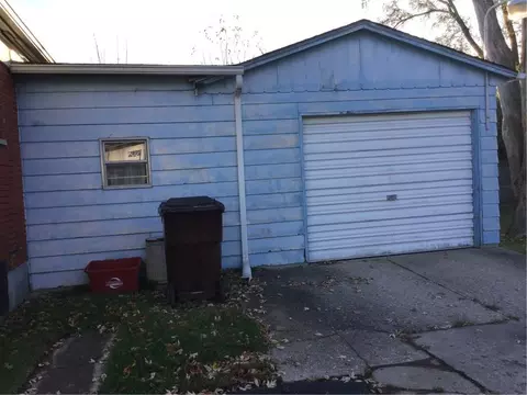903 Robinson Dr, Springfield, OH 45506 photo 2