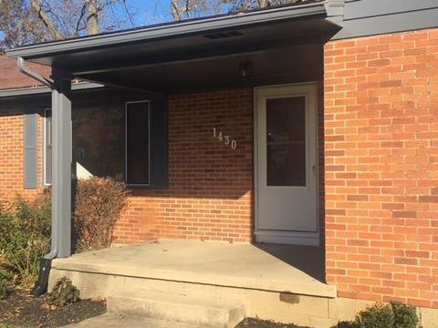 1430 W Sparrow Rd, Springfield, OH 45502 photo 2