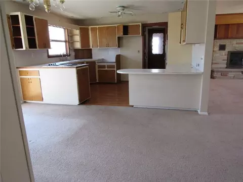 220 N Walnut St, Dunkirk, OH 45836 photo 6