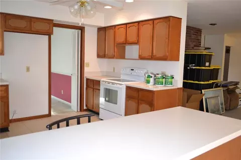 412 Holiday Dr, Springfield, OH 45505 photo 14