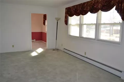 412 Holiday Dr, Springfield, OH 45505 photo 5