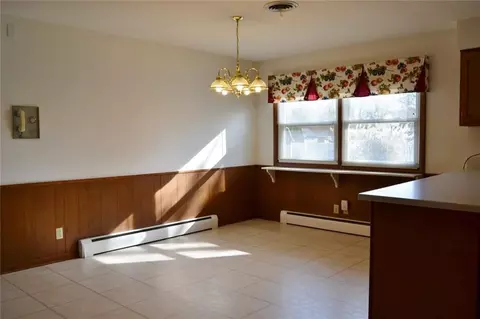 412 Holiday Dr, Springfield, OH 45505 photo 15