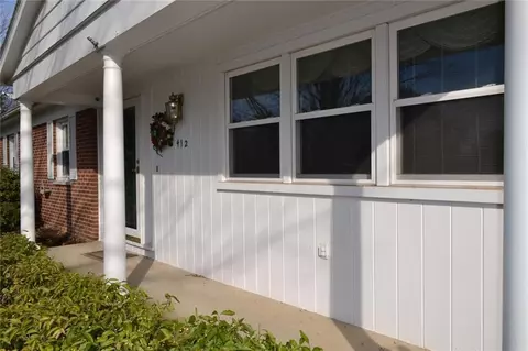 412 Holiday Dr, Springfield, OH 45505 photo 3