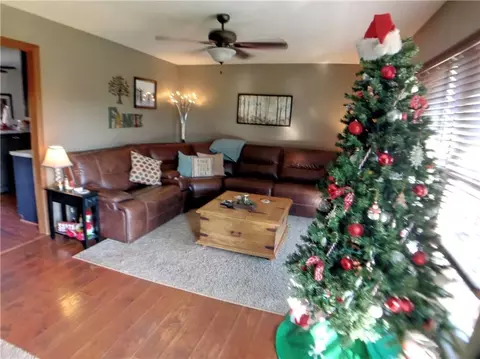 3223 Bristol Dr, Springfield, OH 45503 photo 5