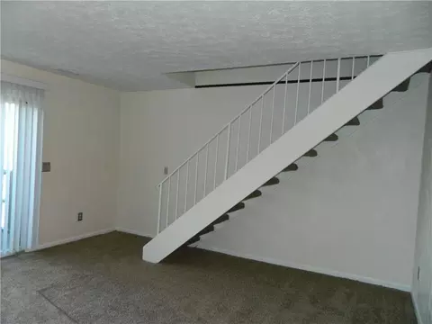 615 Villa Rd #F, Springfield, OH 45503 photo 3