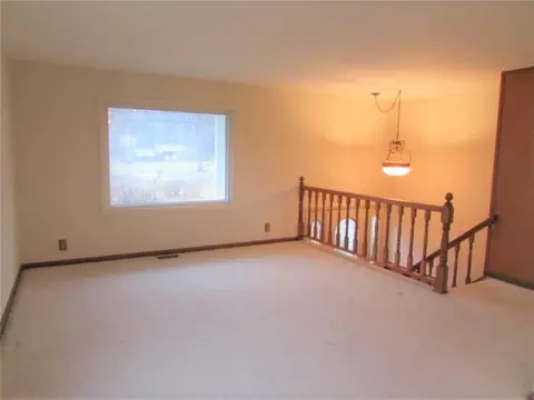 3338 Derr Rd, Springfield, OH 45503 photo 4