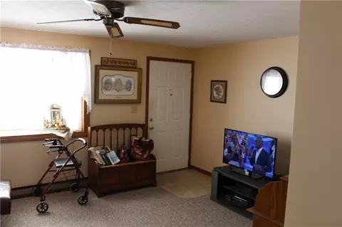 1056 Cheyenne Ave #..., Springfield, OH 45503 photo 2