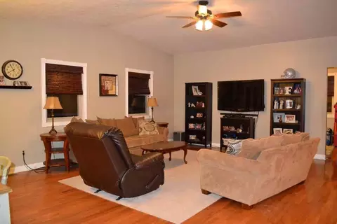 1304 Mcgillivray, Springfield, OH 45503 photo 4