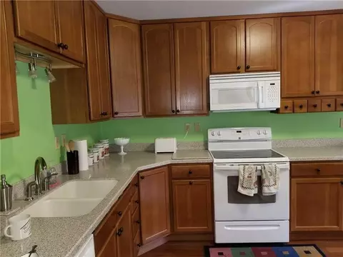516 N Bird Rd, Springfield, OH 45503 photo 7