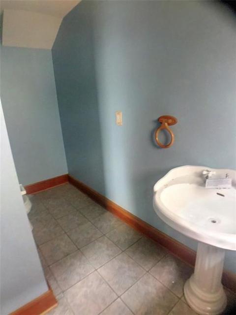 1123 W Mulberry, Springfield, OH 45506 photo 4