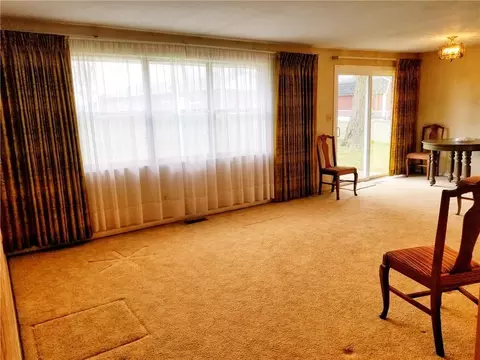 954 Torrence Dr, Springfield, OH 45503 photo 5