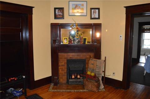 819 Elm St, Springfield, OH 45503 photo 2