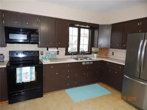 3315 Troy Rd, Springfield, OH 45504 photo 3