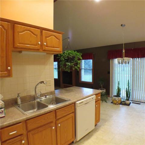 159 S Paris St, Minster, OH 45865 photo 7
