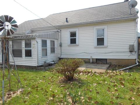 1628 W North St, Springfield, OH 45504 photo 5