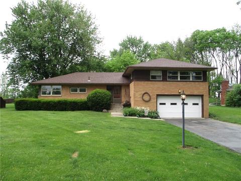 166 Meadow Ln, Springfield, OH 45505 photo 1