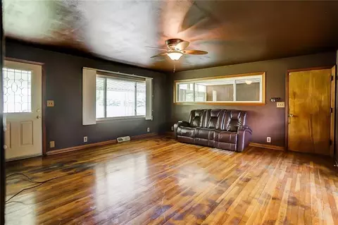 3100 Derr Rd, Springfield, OH 45503 photo 3