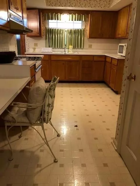 2431 Carousel Dr, Springfield, OH 45503 photo 9