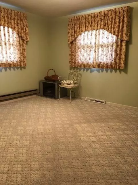2431 Carousel Dr, Springfield, OH 45503 photo 4