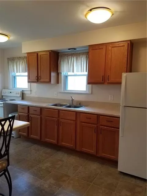 2137 Hoppes Ave, Springfield, OH 45503 photo 4