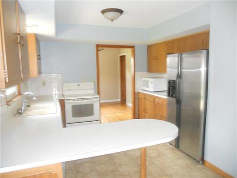 3327 Hanson Rd, Springfield, OH 45504 photo 8
