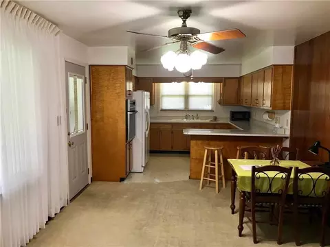 303 Canterbury Dr, Springfield, OH 45503 photo 11
