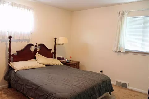 303 Canterbury Dr, Springfield, OH 45503 photo 21