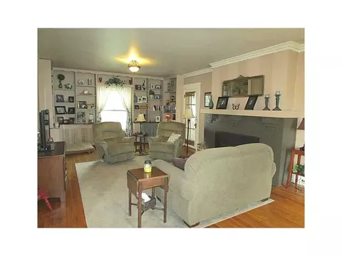 2315 E High St, Springfield, OH 45505 photo 5