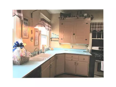 2315 E High St, Springfield, OH 45505 photo 12