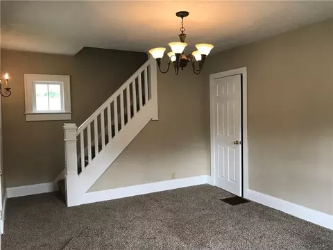 852 N Burnett Rd, Springfield, OH 45503 photo 4