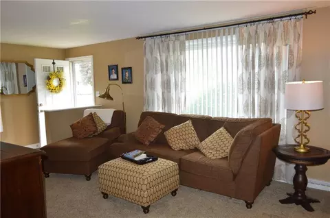 1723 Montego, Springfield, OH 45503 photo 4