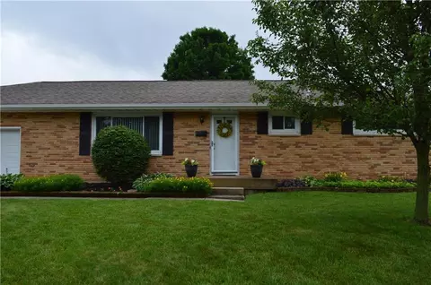 1723 Montego, Springfield, OH 45503 photo 2