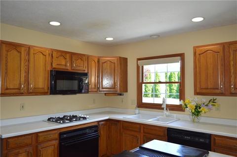 1352 Ryan Ct, Springfield, OH 45503 photo 5