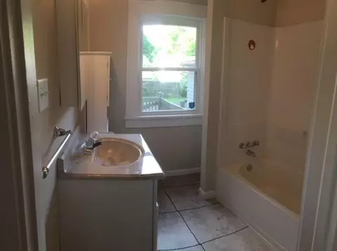 608 W Second St, Springfield, OH 45504 photo 11