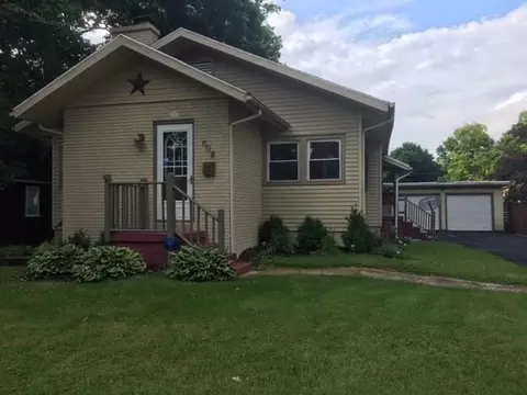 608 W Second St, Springfield, OH 45504 photo 1