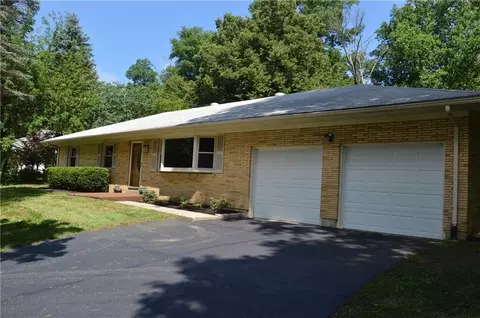 426 Shrine Rd, Springfield, OH 45504 photo 1