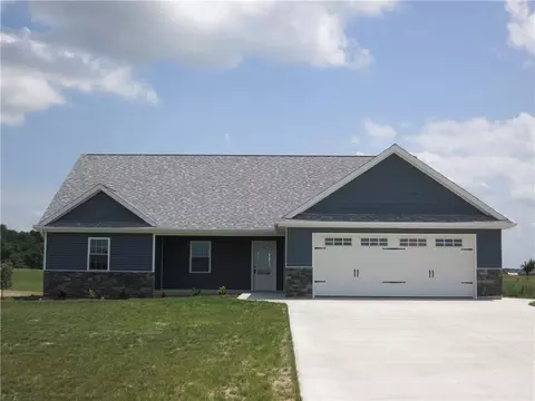 2264 E Wayne St, Celina, OH 45822 photo 1