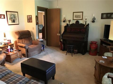 1045 Bradford, Springfield, OH 45503 photo 9