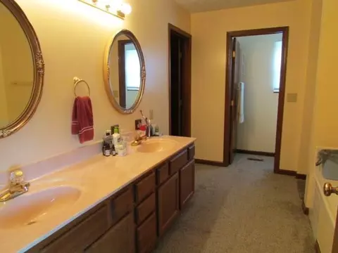 1364 Willow Chase Dr, Springfield, OH 45503 photo 18