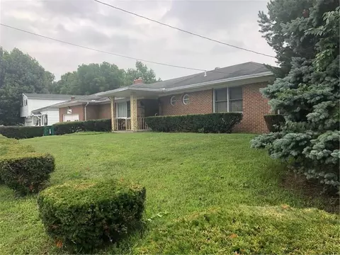 925 W Perrin, Springfield, OH 45506 photo 2