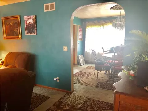 925 W Perrin, Springfield, OH 45506 photo 7