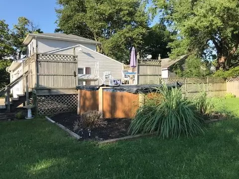 493 W County Line, Springfield, OH 45502 photo 4