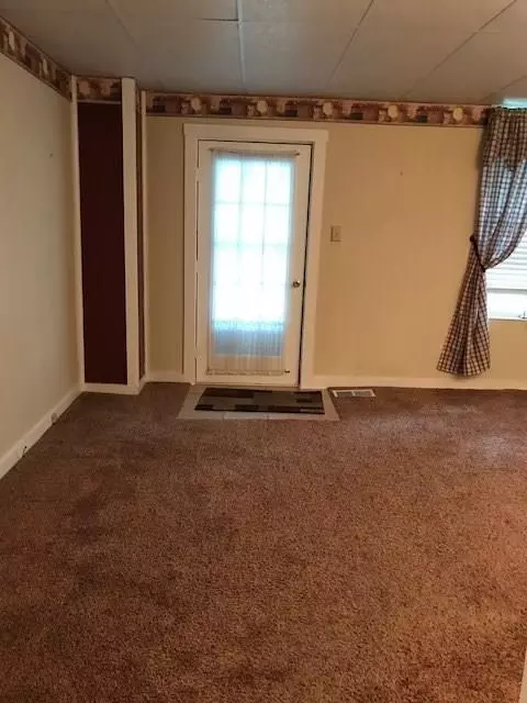 493 W County Line, Springfield, OH 45502 photo 11