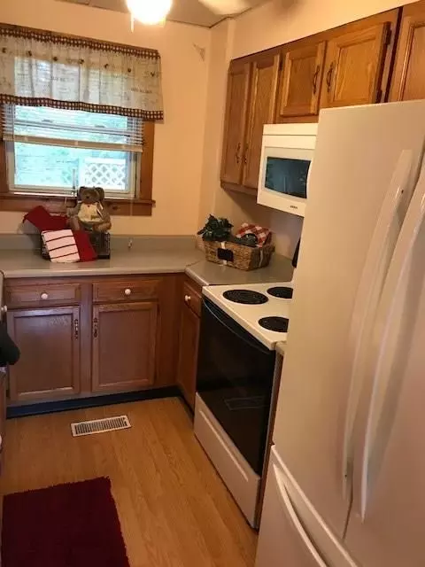 493 W County Line, Springfield, OH 45502 photo 18